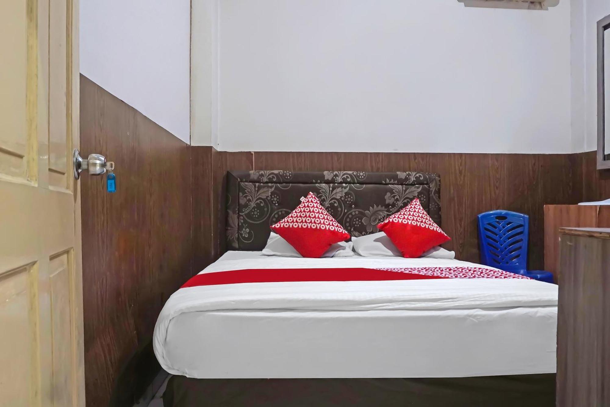 Hotel Diamond Inn Makassar RedPartner Bagian luar foto