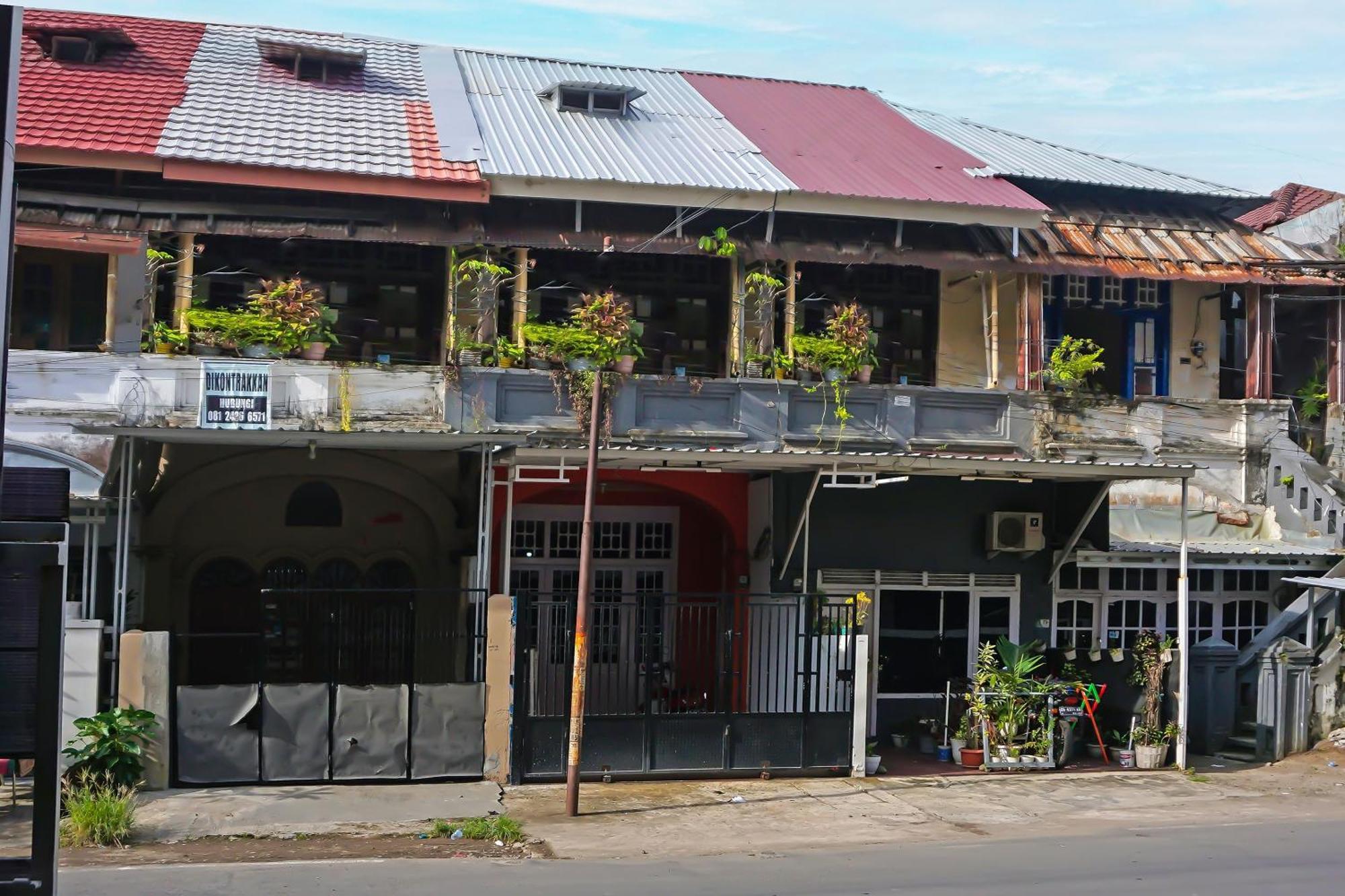 Hotel Diamond Inn Makassar RedPartner Bagian luar foto